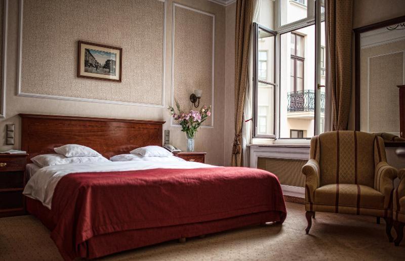 Ibb Hotel Grand Hotel Lublin Quarto foto