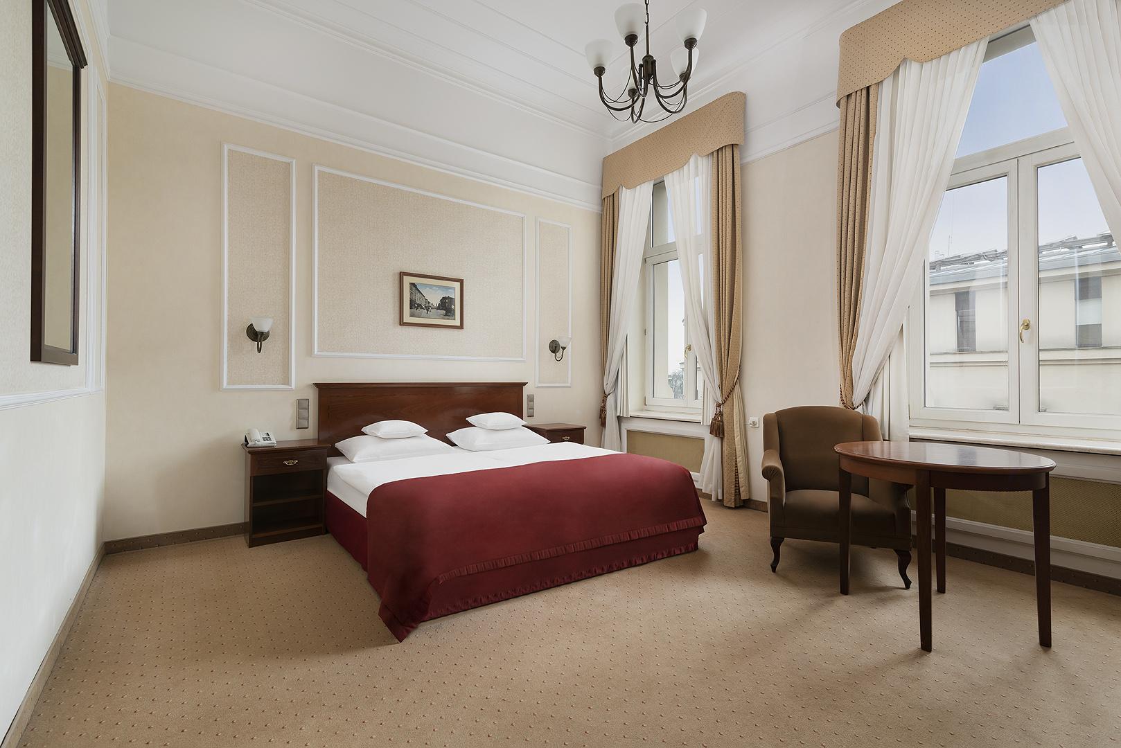 Ibb Hotel Grand Hotel Lublin Exterior foto