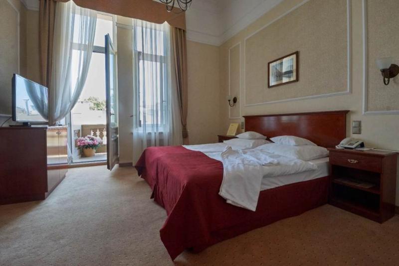 Ibb Hotel Grand Hotel Lublin Quarto foto